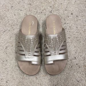 Gold Sandals in Excellent Condition